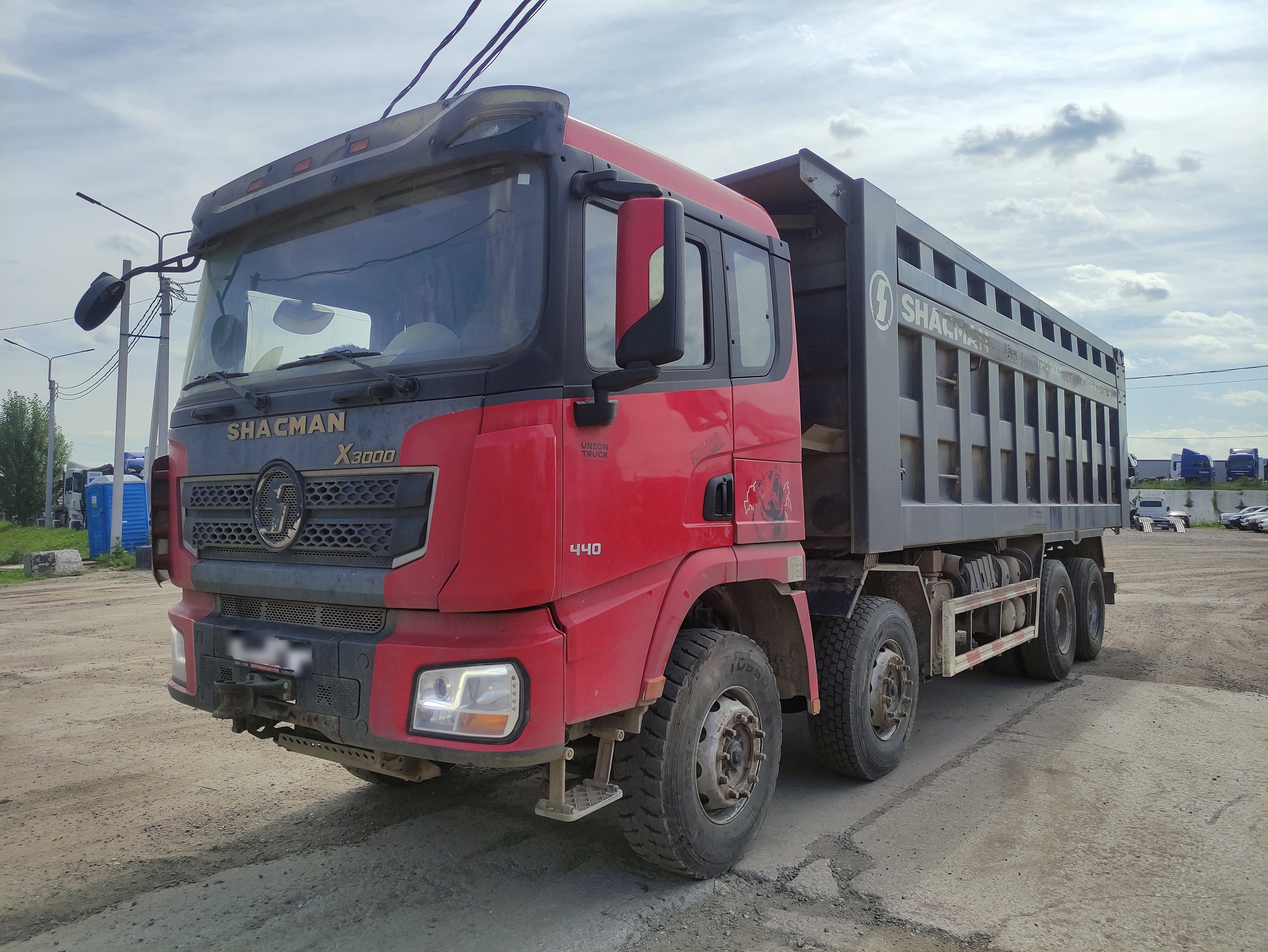 Shacman (Shaanxi) SX* 8x4 Самосвал - 1