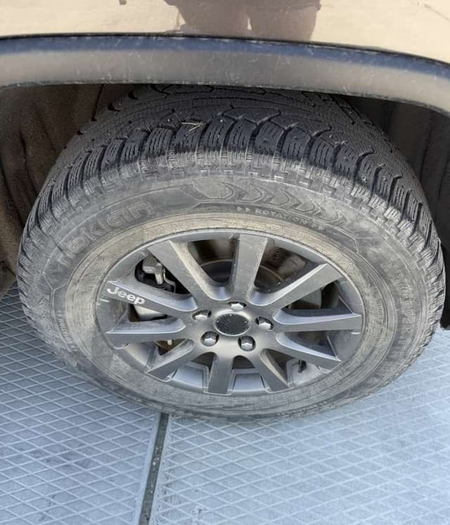 Jeep Grand Cherokee - 10