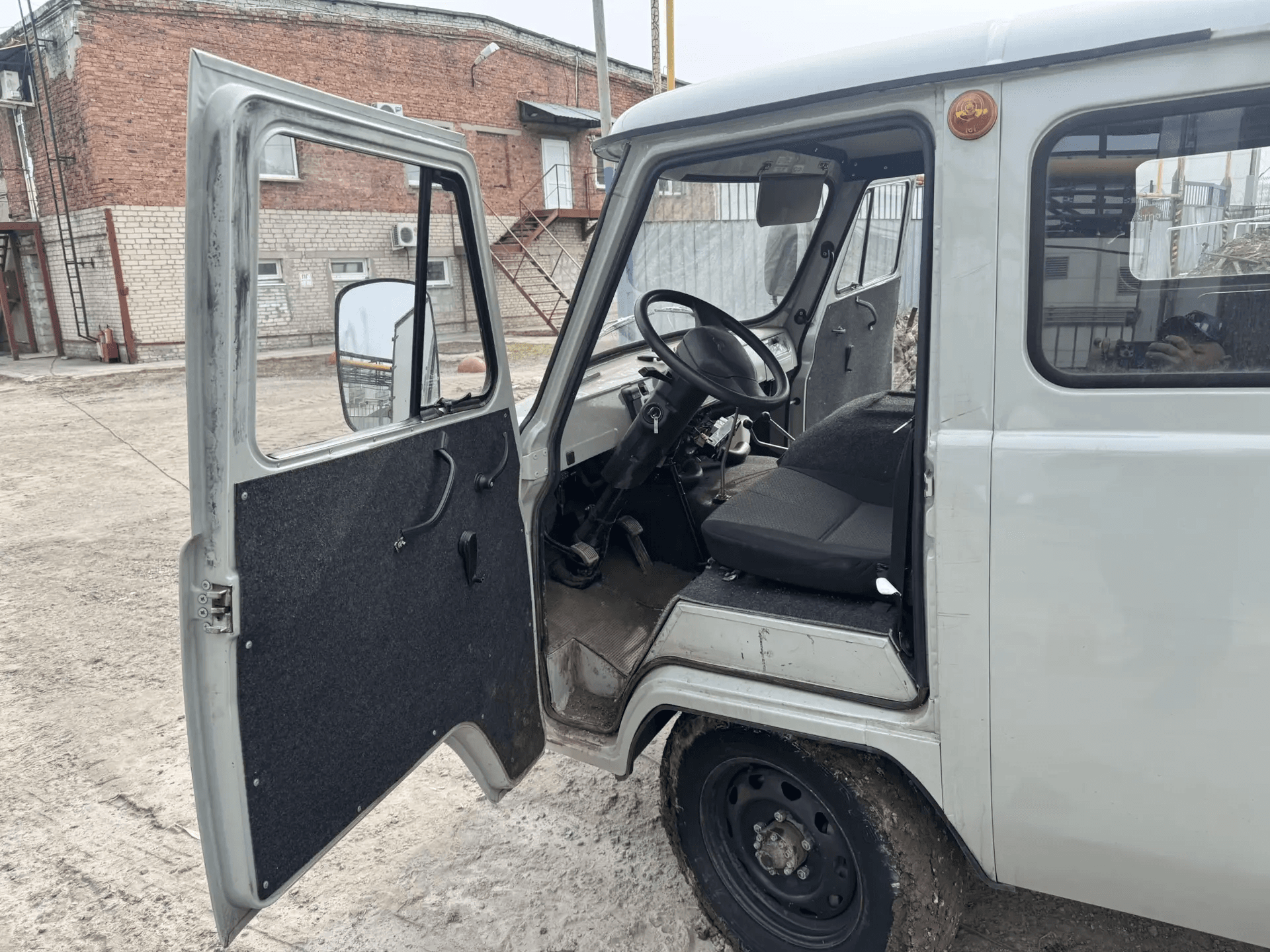 UAZ 390945 фермер Бортовой - 8