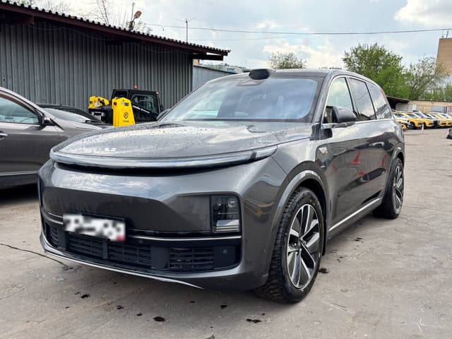 Li (Lixiang) L9 - 1