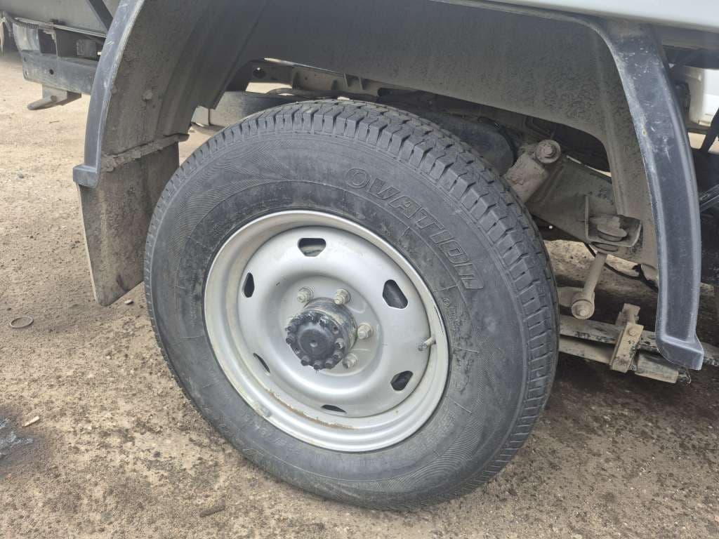 UAZ Profi - 10