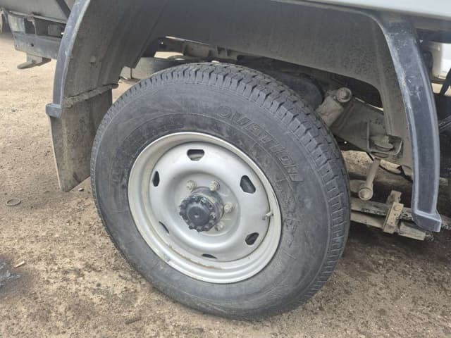 UAZ Profi - 10