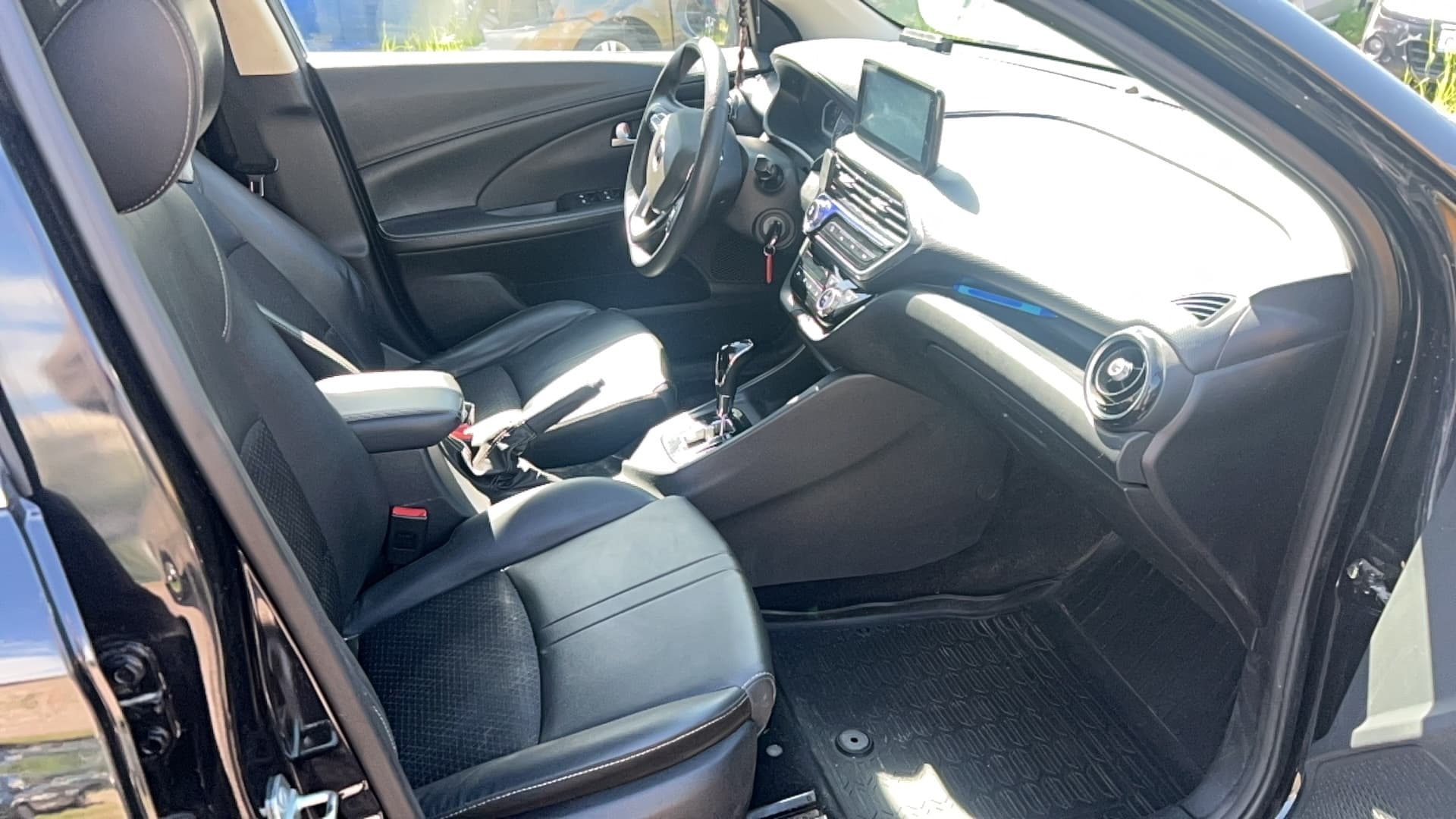 Changan Alsvin - 6