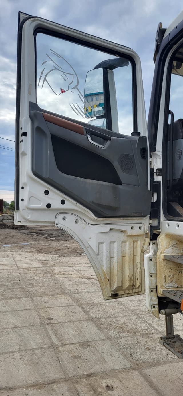Завод Спецмаш SM09* на шасси Shacman SX3258 6x6 Сортиментовоз с КМУ - 6