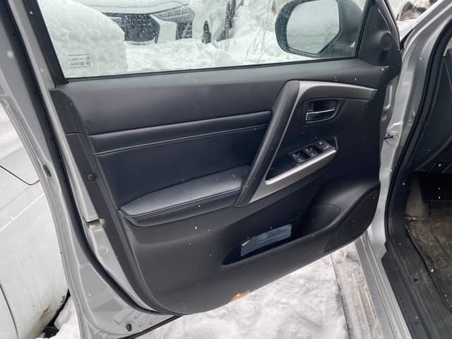 Mitsubishi Pajero Sport - 6