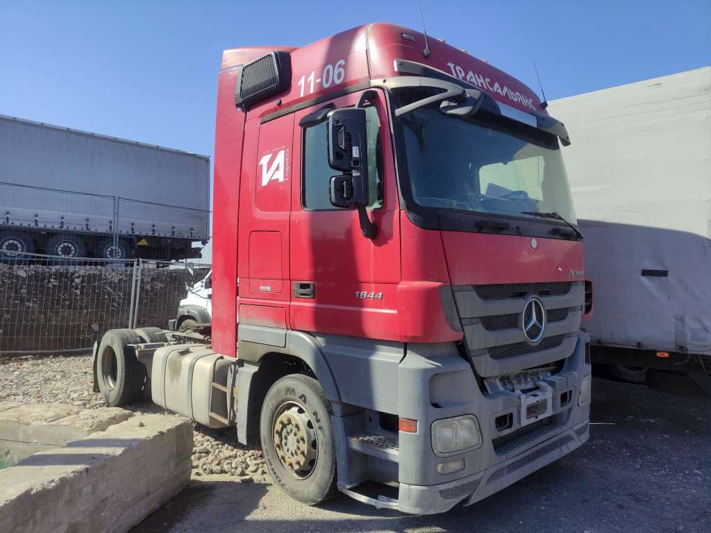 Mercedes-Benz Actros 4x2 Седельный тягач - 2