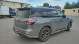 Infiniti QX80 - 3
