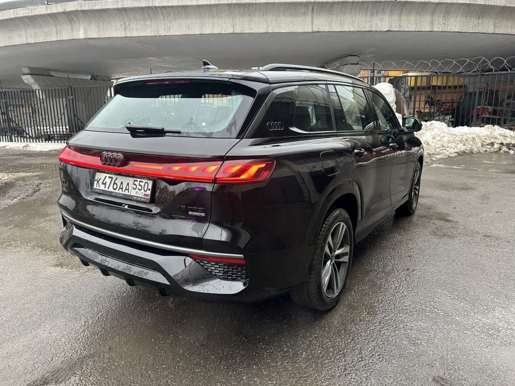 Audi Q6 - 3