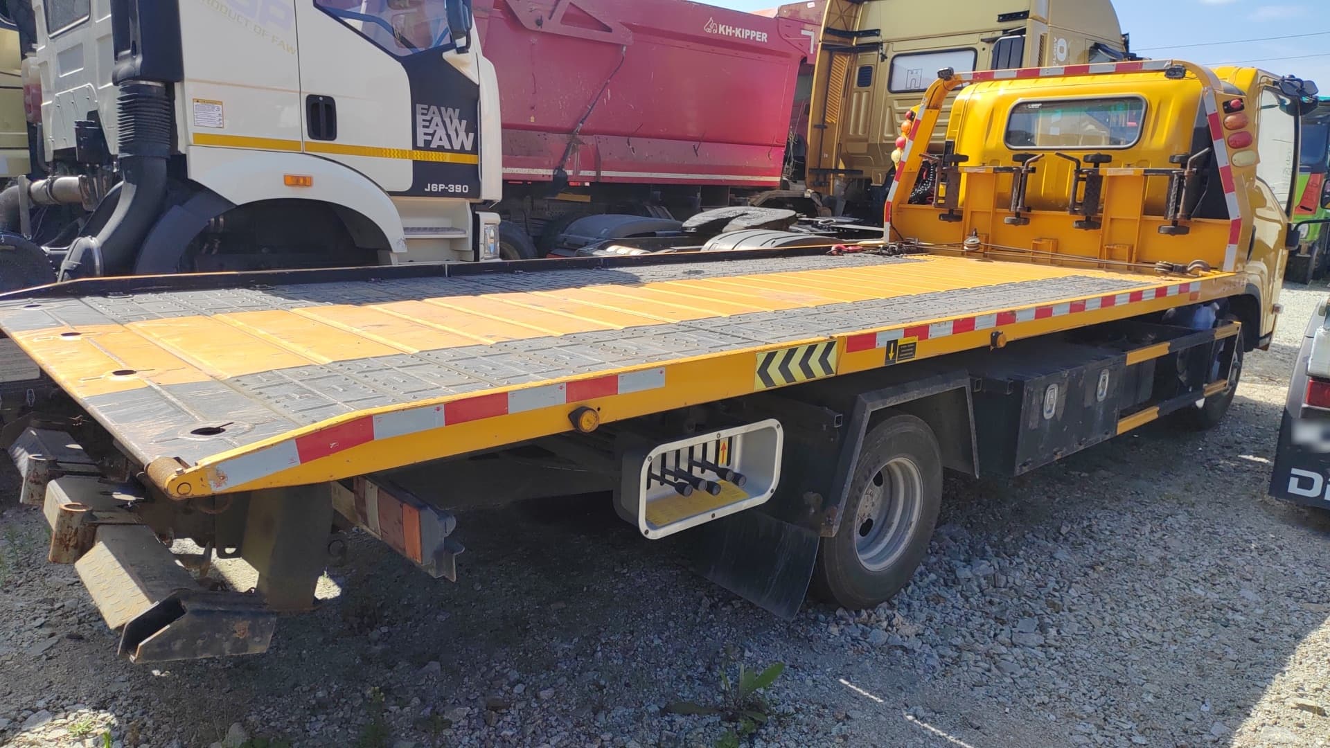 ISUZU ELF 7.5 4x2 Эвакуатор - 3