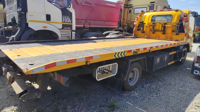 ISUZU ELF 7.5 4x2 Эвакуатор - 3