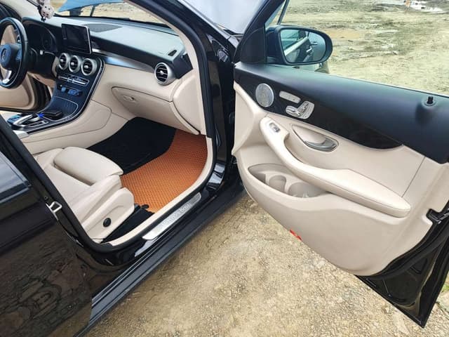 Mercedes-Benz GLC - 6