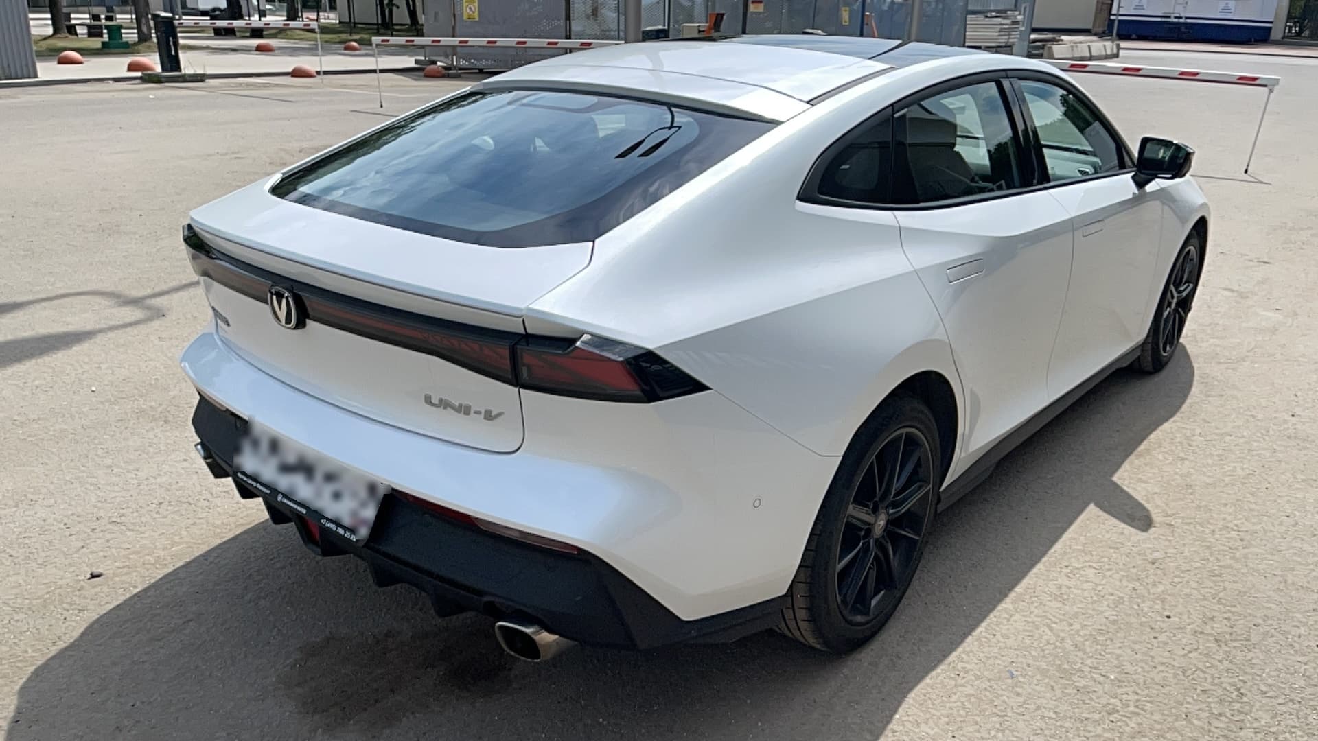 Changan UNI-V - 3