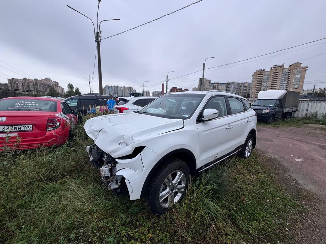 Geely Atlas Pro - 1