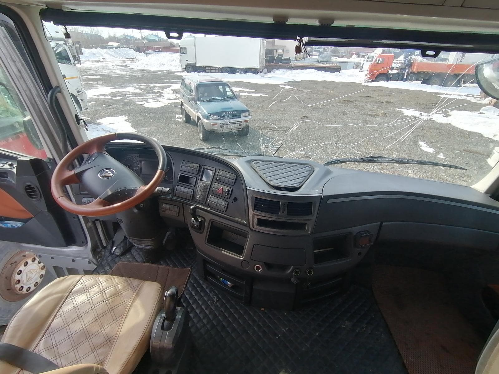 Foton AUMAN 4x2 Седельный тягач - 5