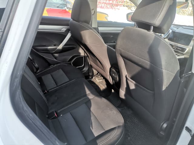 Geely Coolray - 8