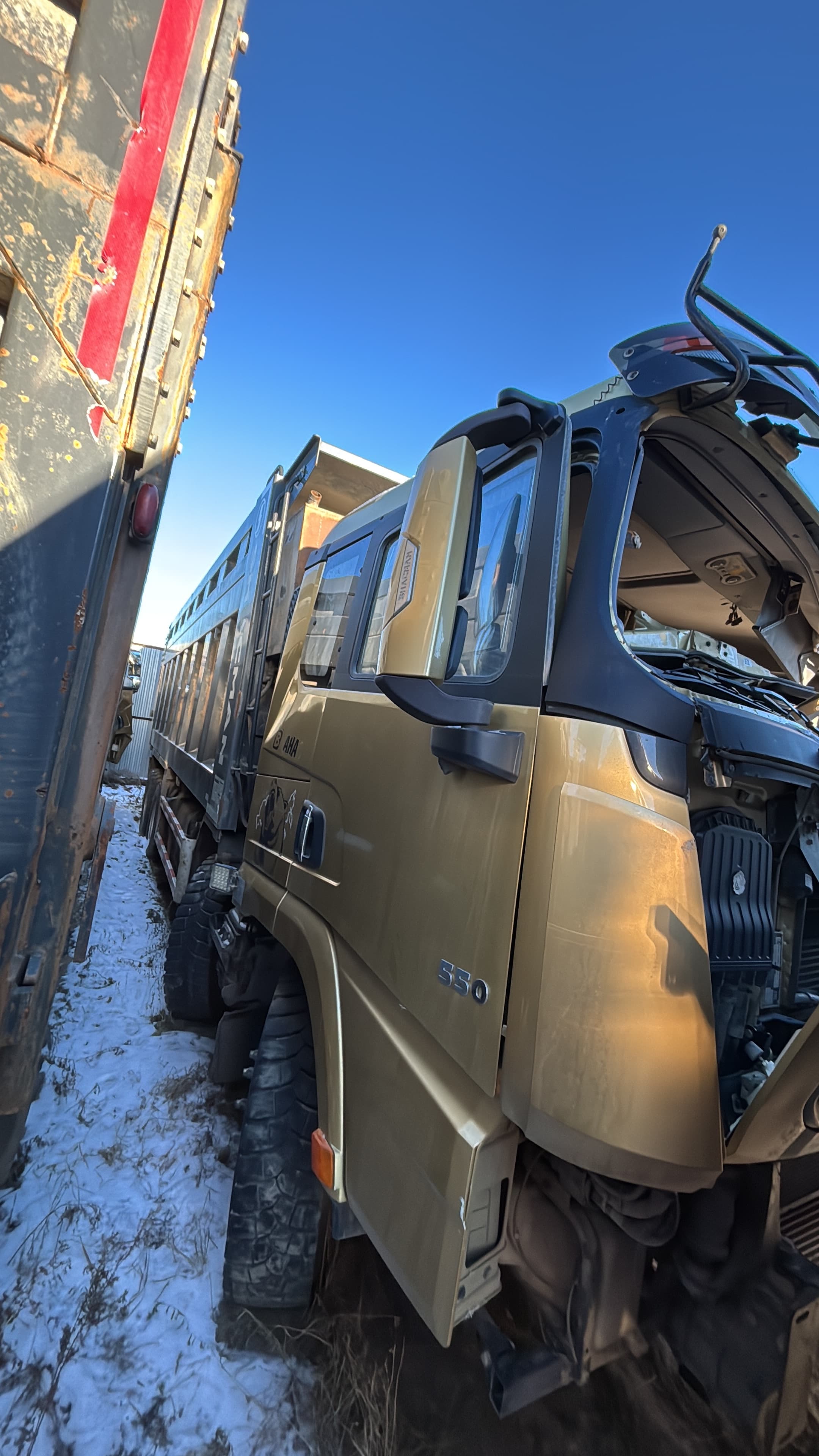 Shacman (Shaanxi) SX* 8x4 Самосвал - 2