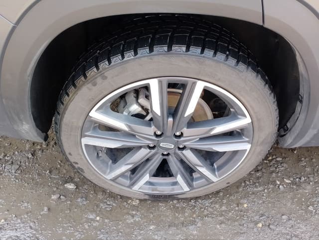 Geely Monjaro - 10