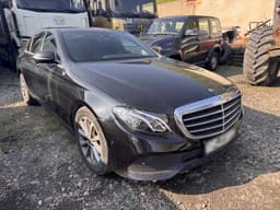 Mercedes-Benz E седан - 2