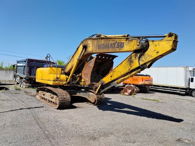 Komatsu PC 210 Экскаватор - 2