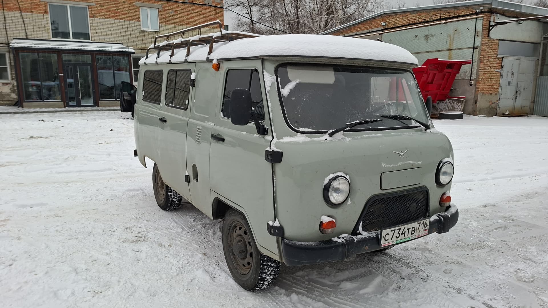 UAZ 3909* Грузопассажирский - 2