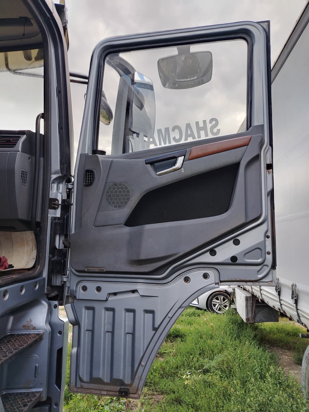 Shacman (Shaanxi) SX* 6x6 Седельный тягач - 7