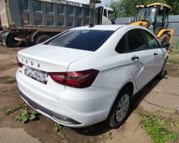Lada Vesta седан - 3