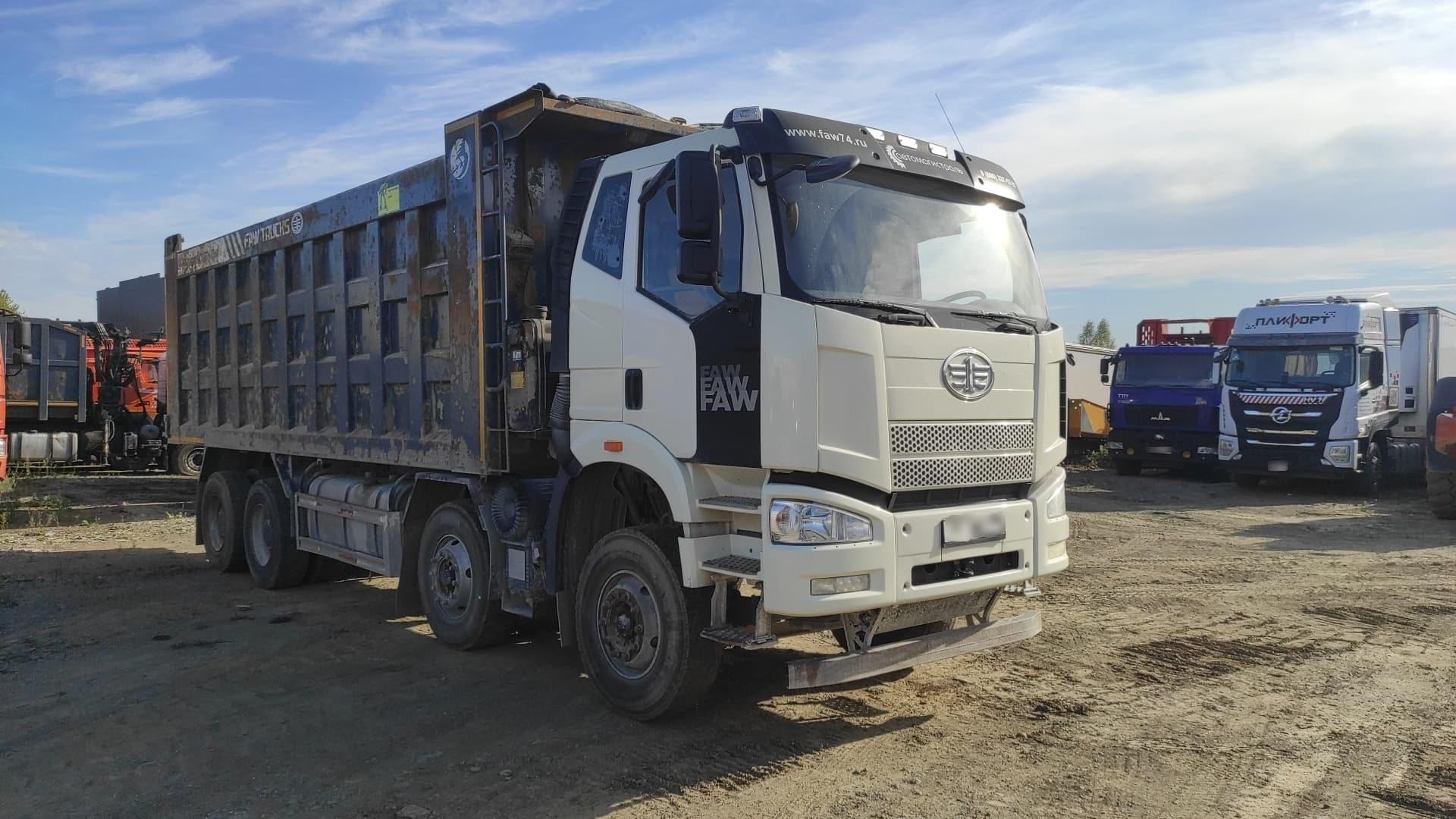FAW J6 8x4 Самосвал - 2