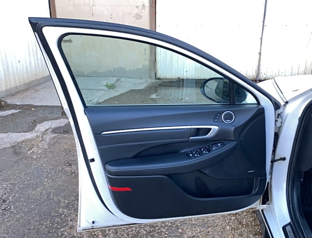 Hyundai Sonata - 8