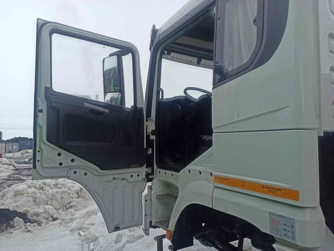 Уралспецтранс 5453* на шасси Shacman SX3258 6x6 Автоцистерна вакуумная - 5