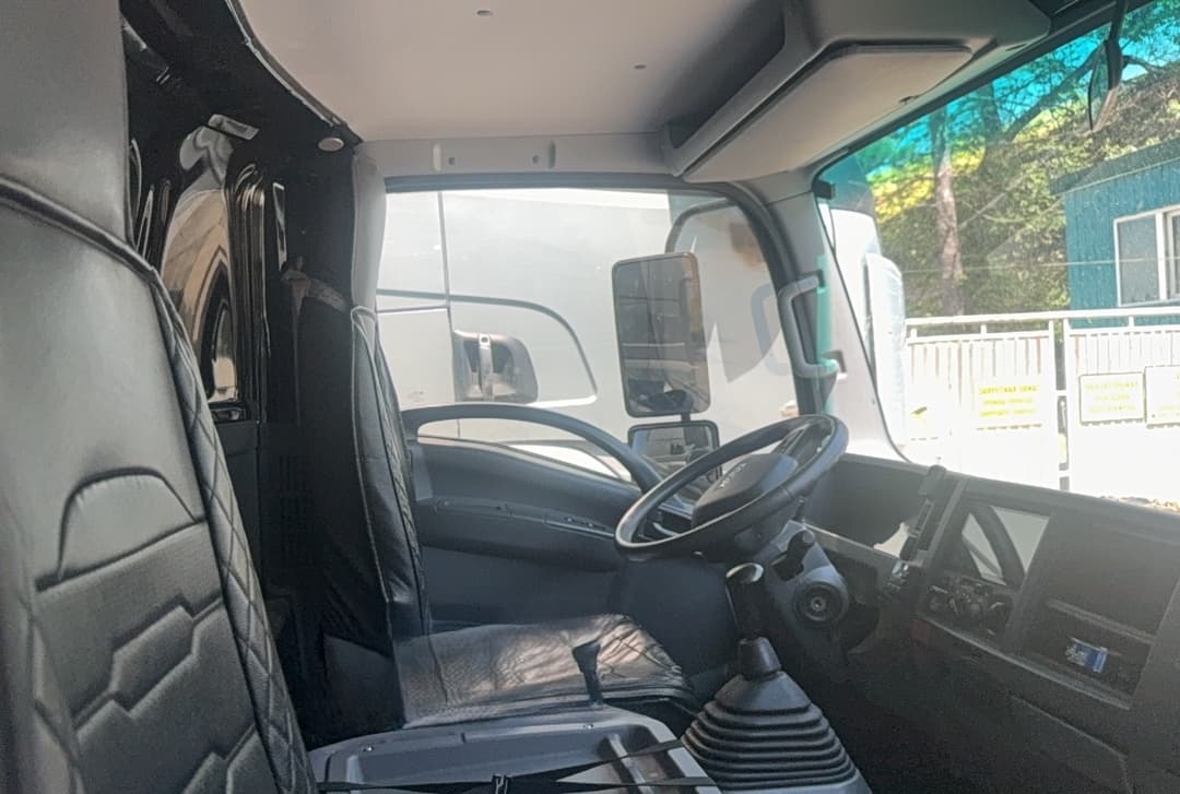 ISUZU ELF 10.5 4x2 Самосвал - 8