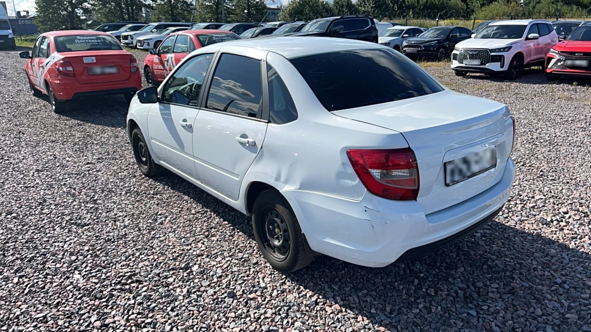 Lada Granta седан - 4