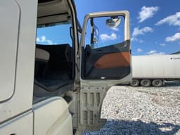 Foton AUMAN 4x2 Седельный тягач - 7