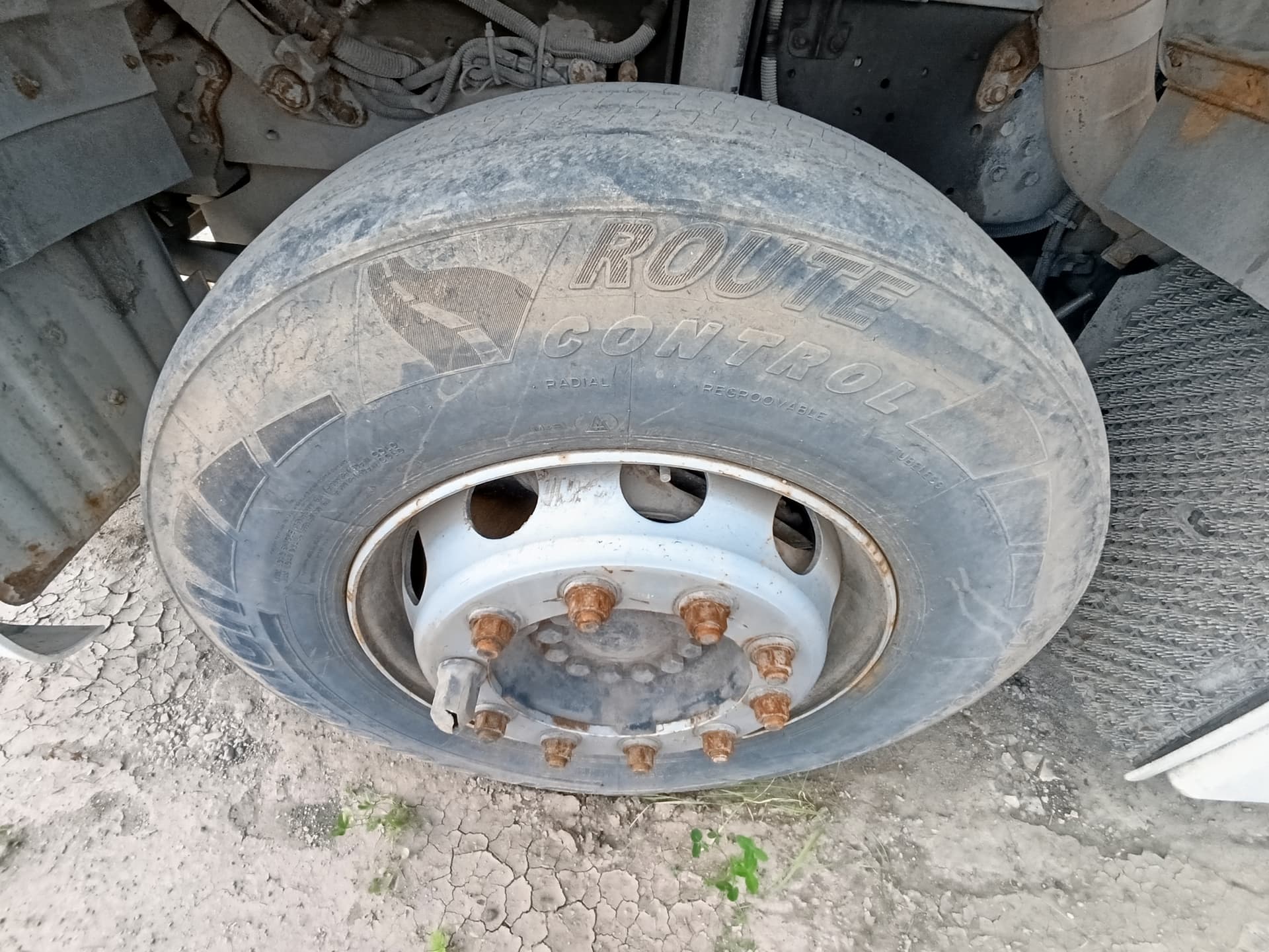 Камаз M1840 4x2 Седельный тягач - 8