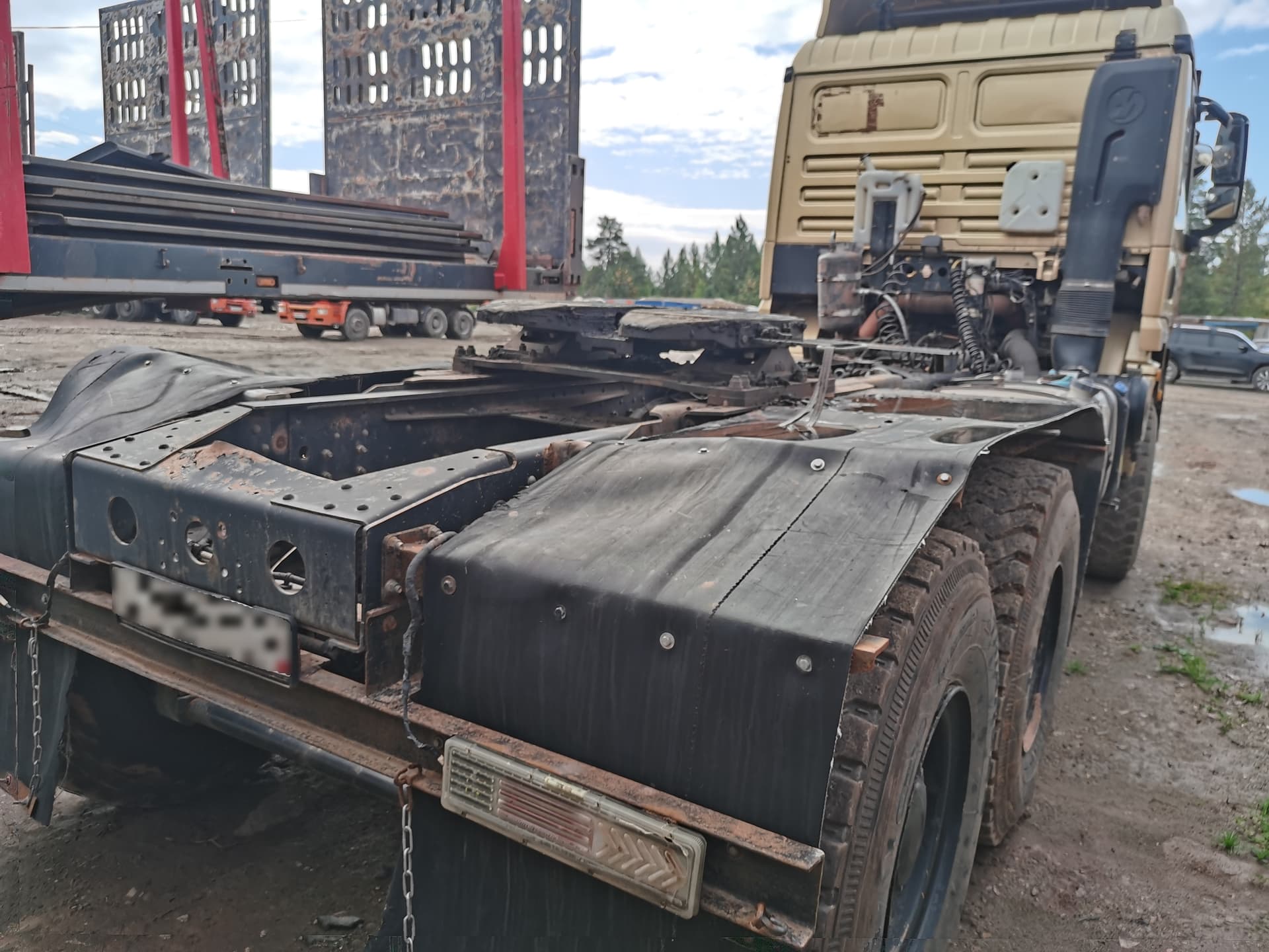 Shacman (Shaanxi) SX* 6x6 Седельный тягач - 3