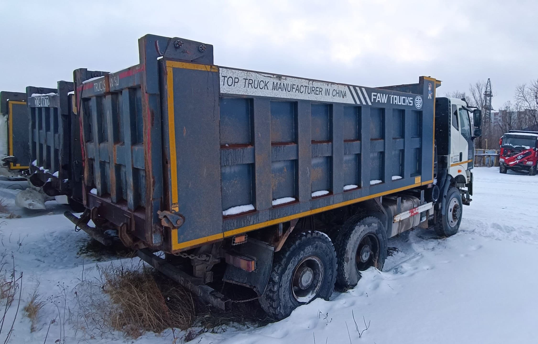 FAW J6* 6x6 Самосвал - 3