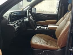 Cadillac Escalade - 5