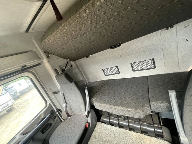 МАЗ 6430 6x4 Седельный тягач - 9