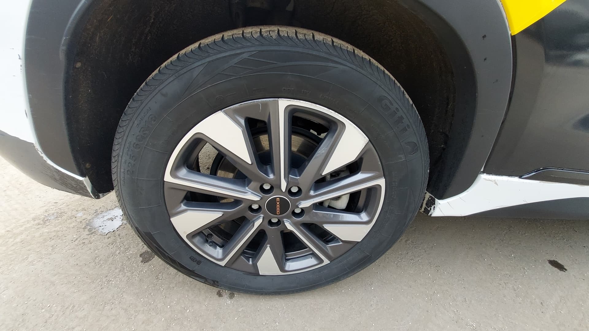 Exeed LX - 10