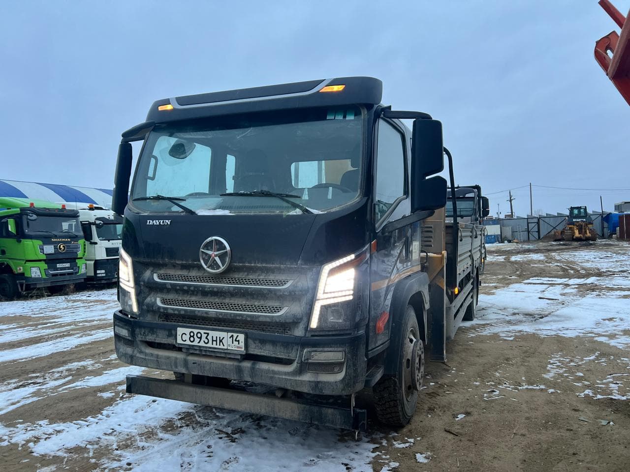 Dayun CGC* 4x2 Бортовой с КМУ - 1