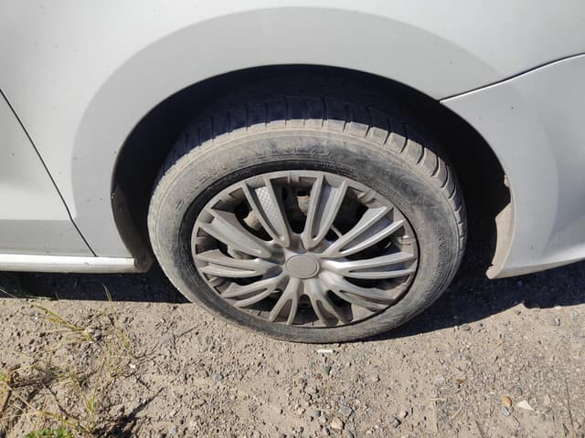 Volkswagen Polo - 9