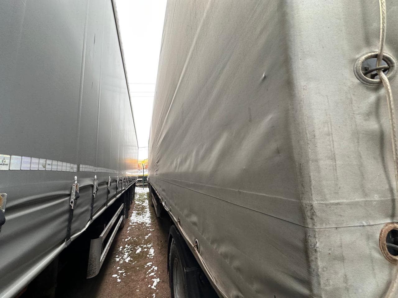 Тонар 9888 Полуприцеп шторный - 4