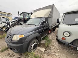 UAZ Profi - 1