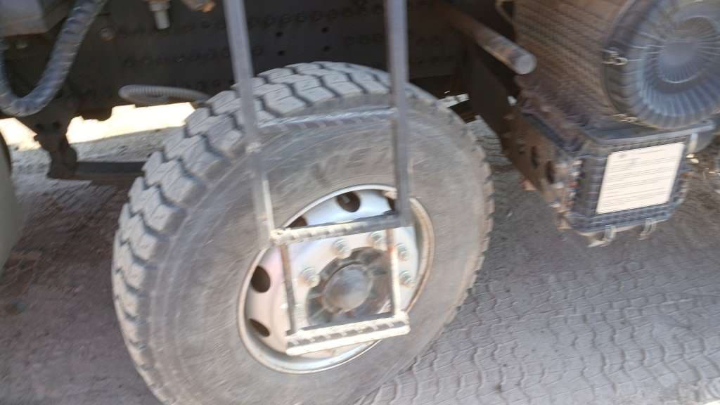 Jenz ER31* на шасси FAW CA 3310 8x4 Измельчитель - 7
