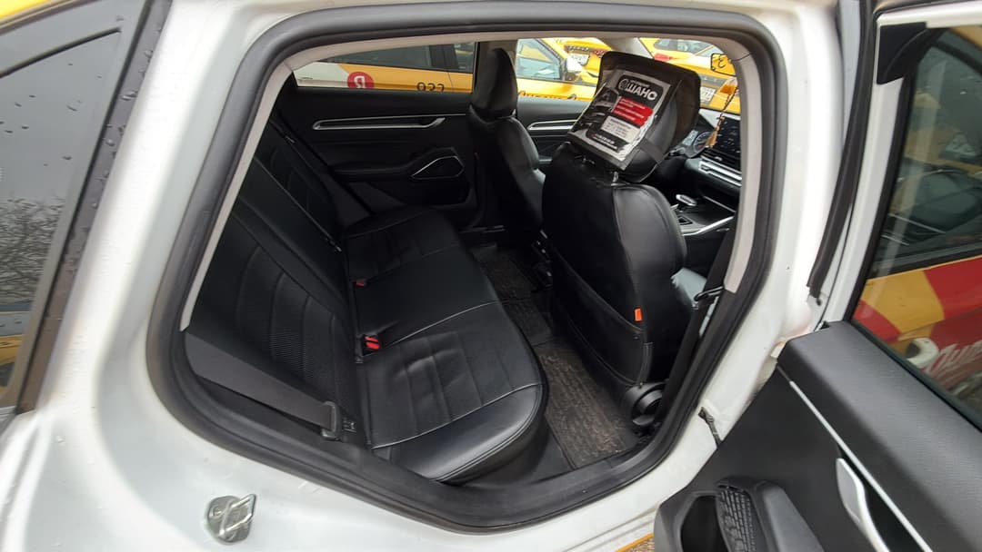Geely Emgrand 7 - 8