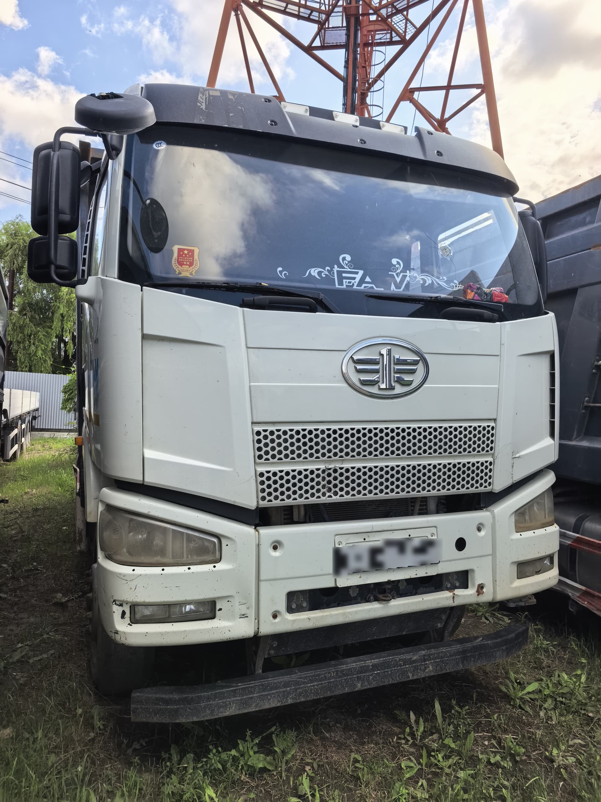 FAW J6* 6x4 Самосвал - 2
