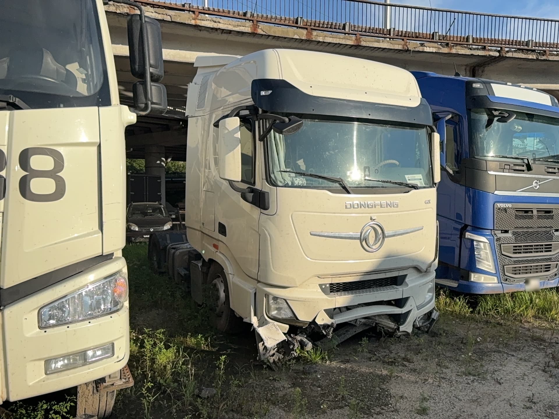 Dongfeng GX 4x2 Седельный тягач - 2