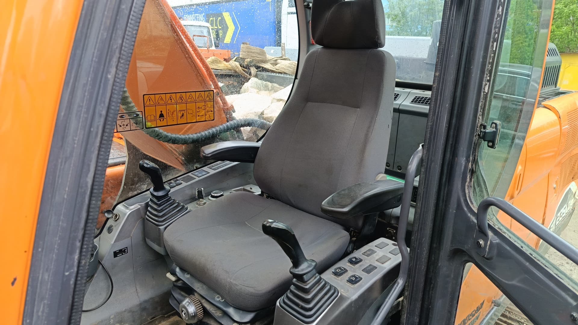 Doosan DX225 LCA Экскаватор - 5