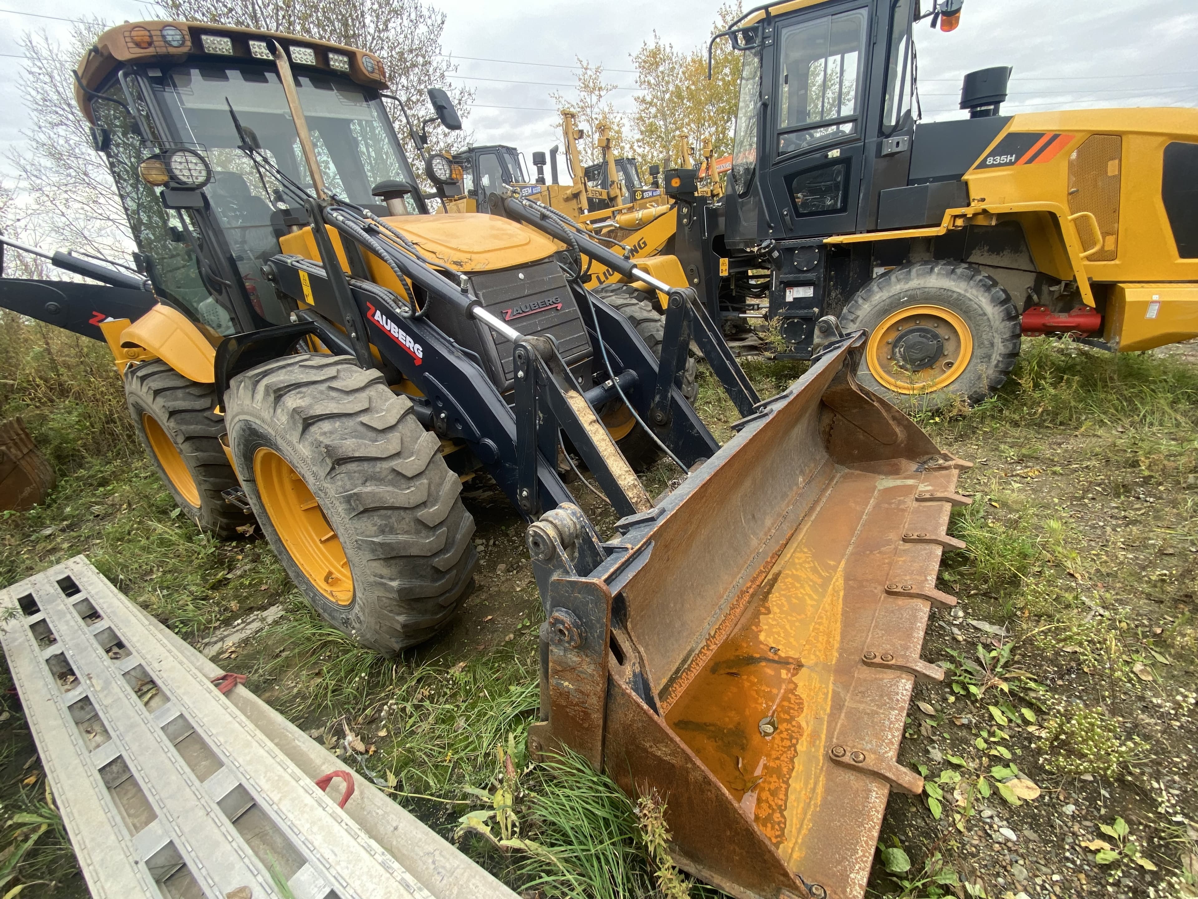 Zauberg EF4* Экскаватор-погрузчик - 2