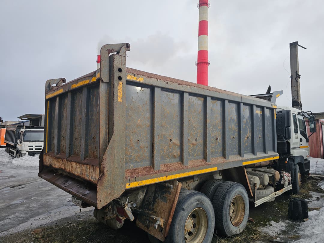 Автомастер 6589* на шасси Isuzu Giga (CYZ) 6x4 Самосвал - 3