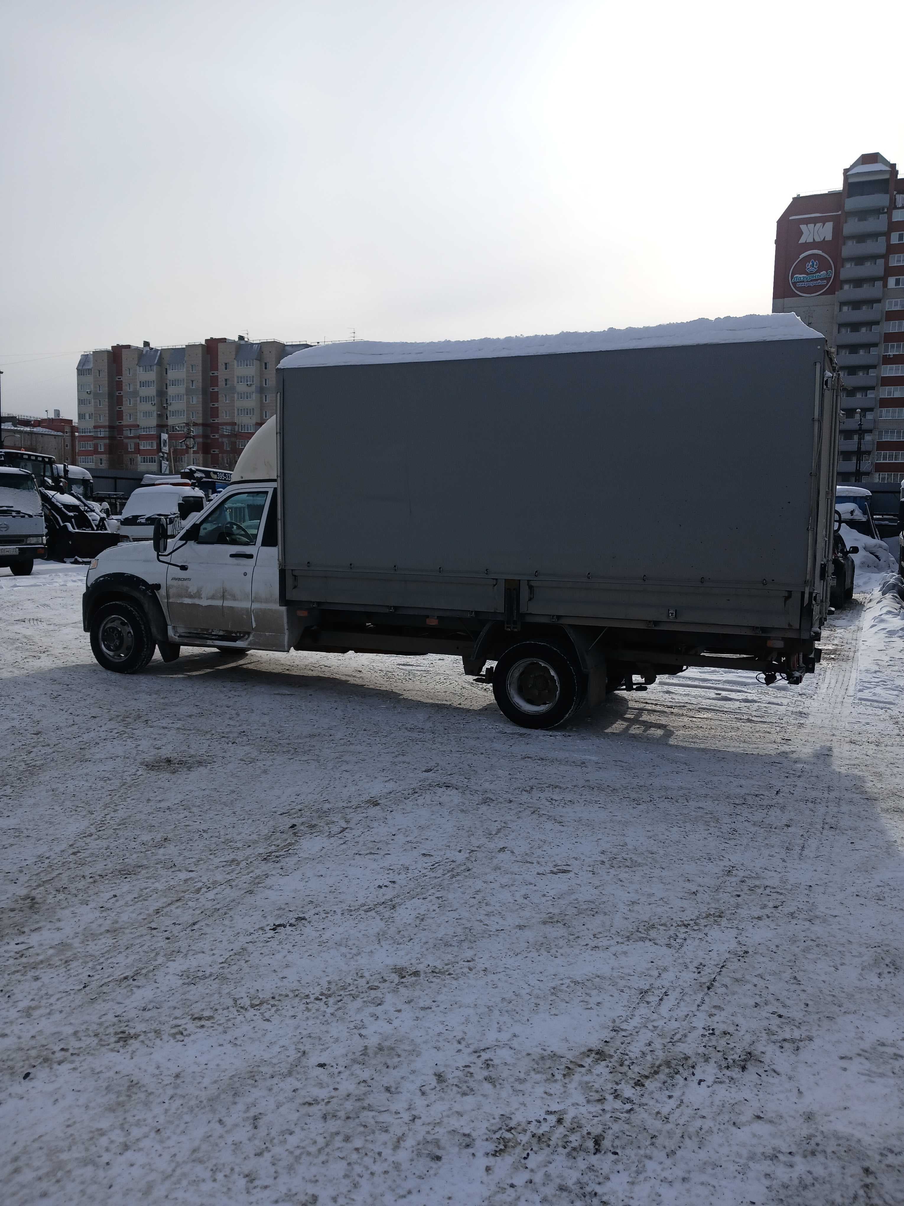 UAZ Profi - 4